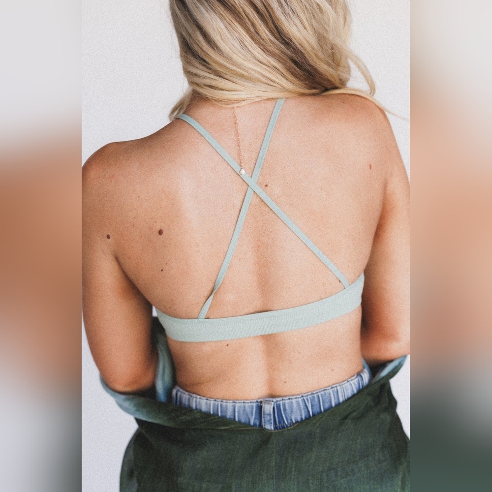 Boho Crochet Bralette Olive Green & White M/L - Never Worn - Picture 4 of 8